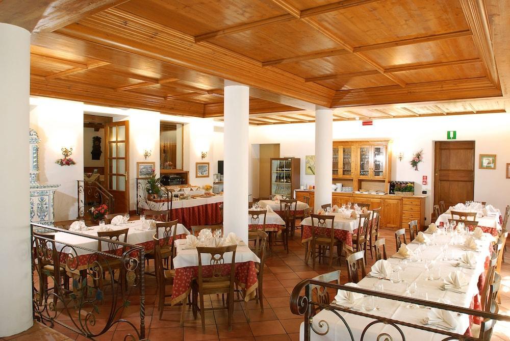 Hotel Albergo Dolomiti サン・ヴィート・ディ・カドーレ エクステリア 写真