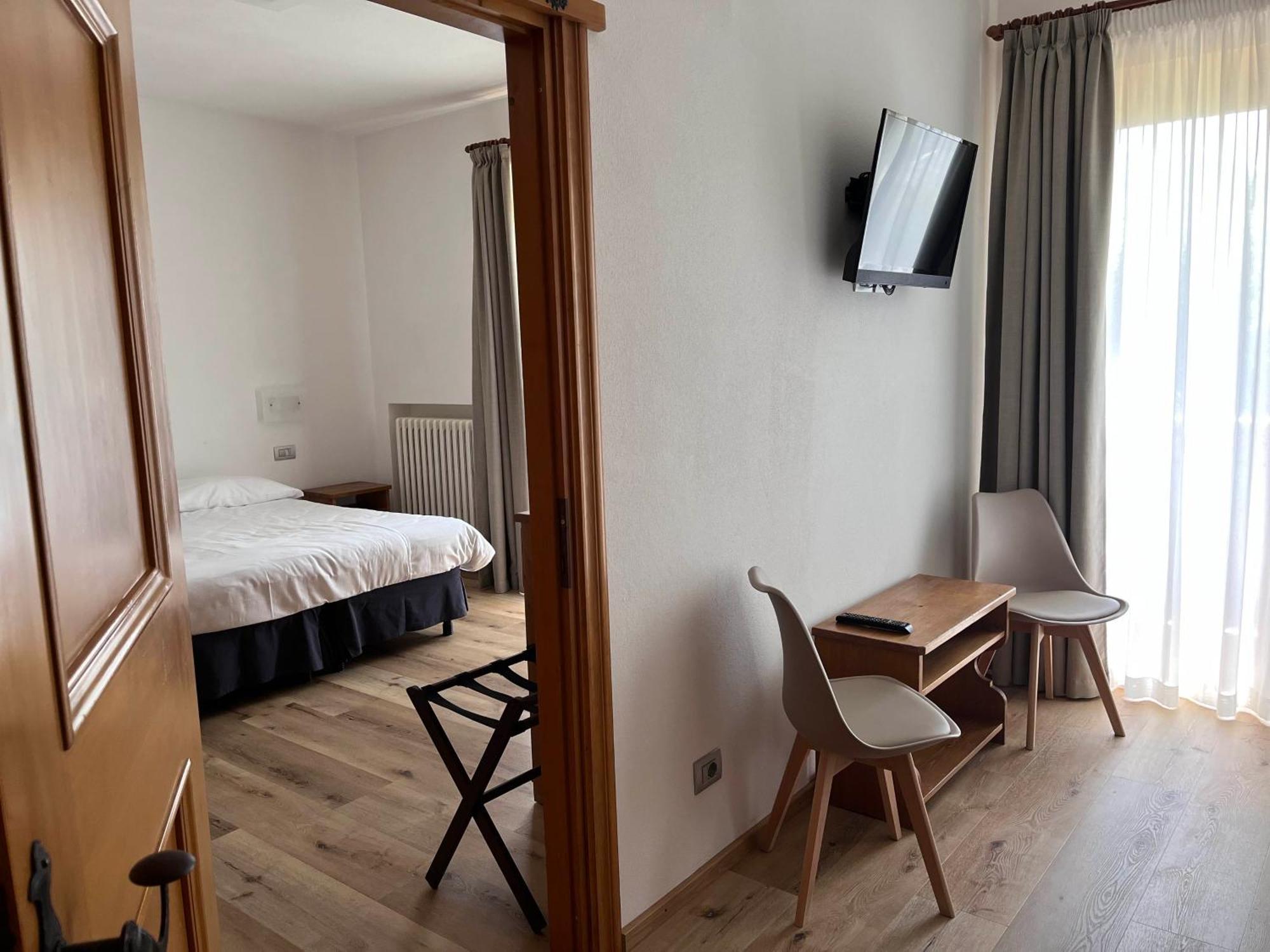 Hotel Albergo Dolomiti サン・ヴィート・ディ・カドーレ エクステリア 写真