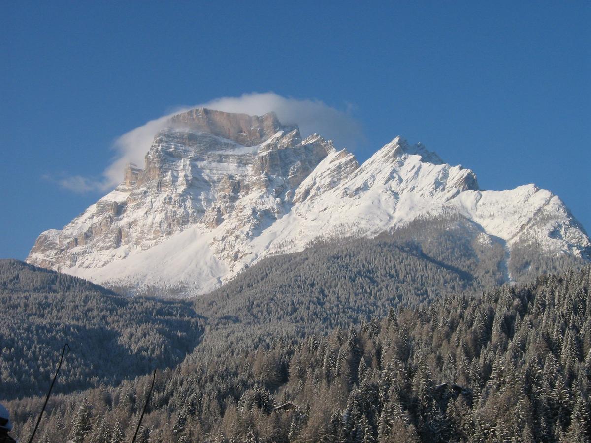 Hotel Albergo Dolomiti サン・ヴィート・ディ・カドーレ エクステリア 写真