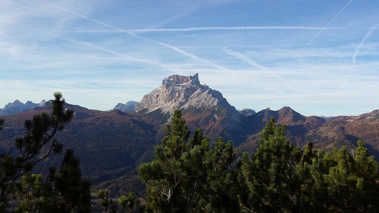Hotel Albergo Dolomiti サン・ヴィート・ディ・カドーレ エクステリア 写真