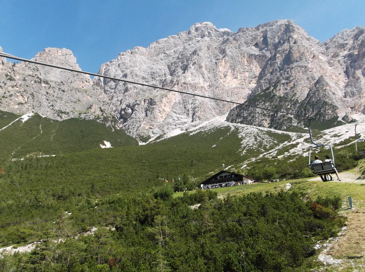 Hotel Albergo Dolomiti サン・ヴィート・ディ・カドーレ エクステリア 写真