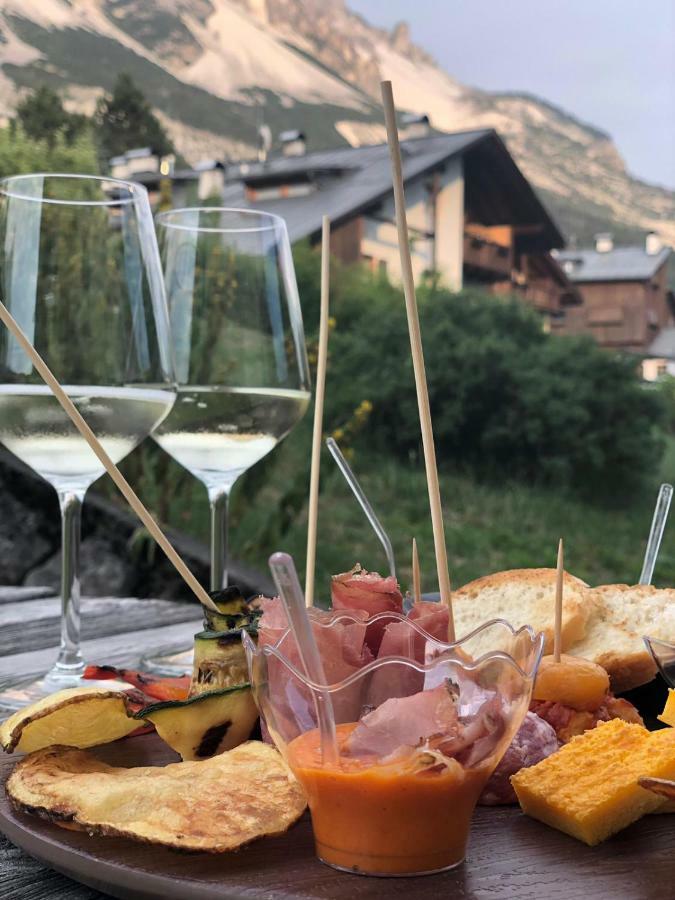 Hotel Albergo Dolomiti サン・ヴィート・ディ・カドーレ エクステリア 写真